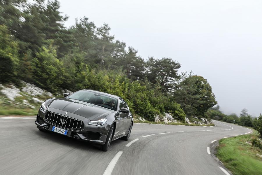  Maserati Quattroporte S Q4 GranSport (M156) 2017 года  (фото 11 из 41)
